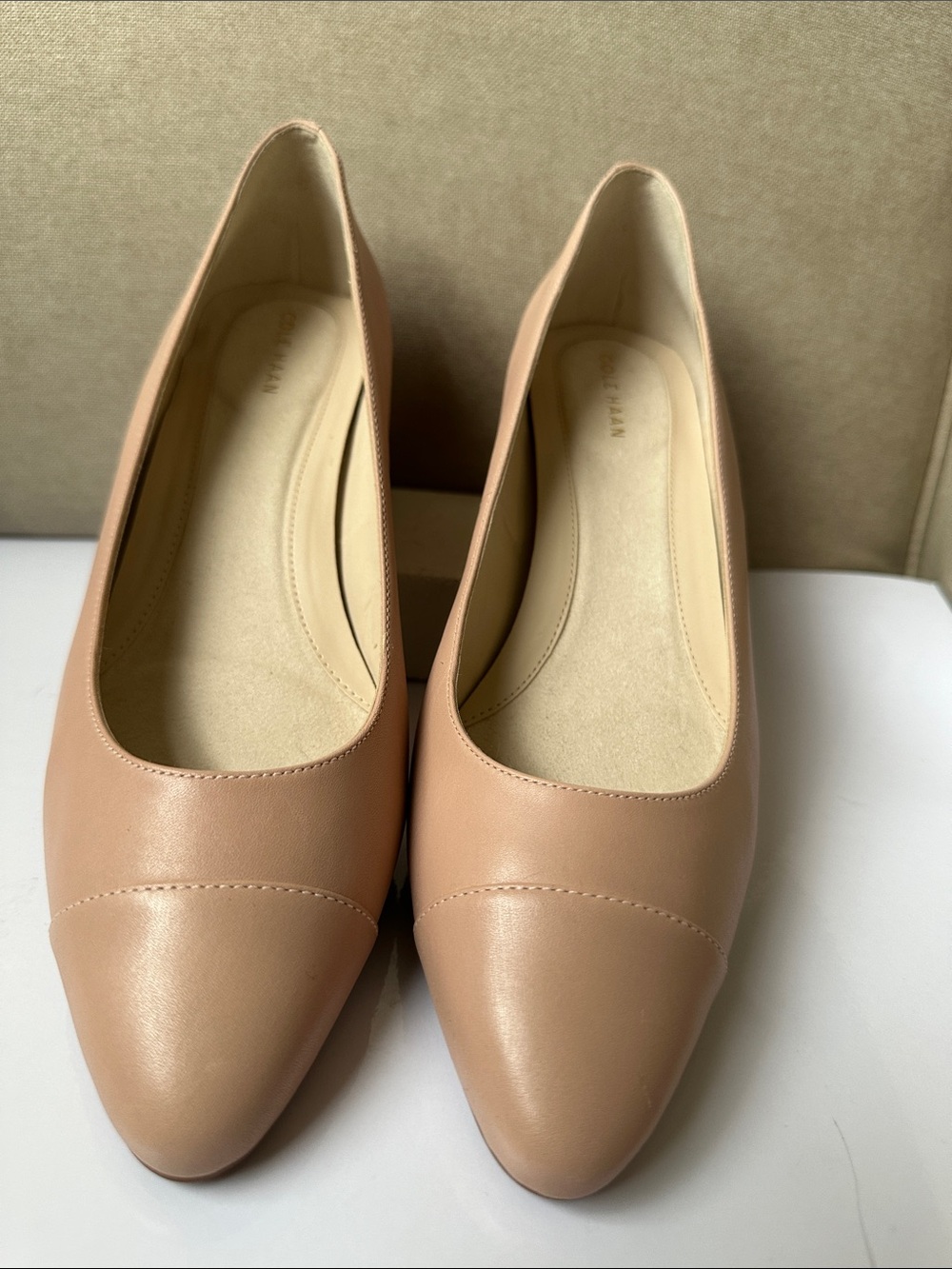 Cole Haan Waterproof Beige Block Heel Pumps 8.5B Grand.OS Pointed Cap Toe Heels